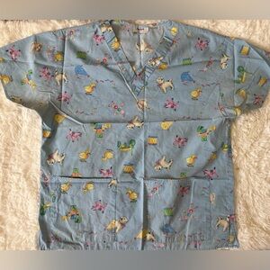 Scrub top with pockets